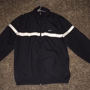 Nike classic men’s windbreaker